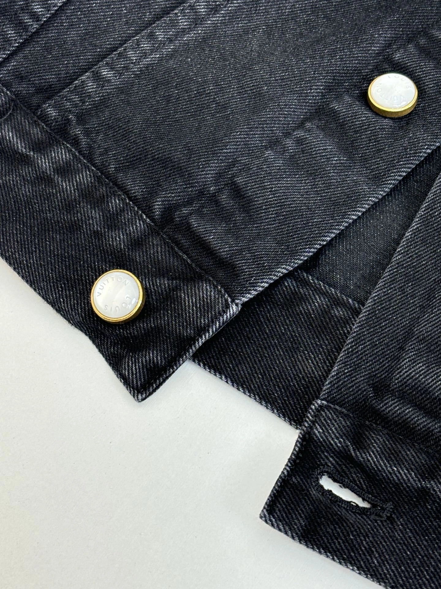 wg.luxury-- 8V embroidery item:E-F363I2346H